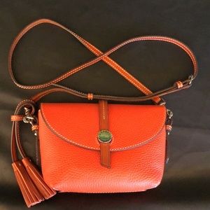 Dooney and Bourke Cambridge Saddle Bag ( Persimmon)
